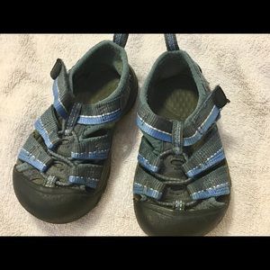 Toddler Keen sandals blue